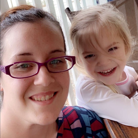 Meet your Posher, Ashlee - Picture 7 of 8